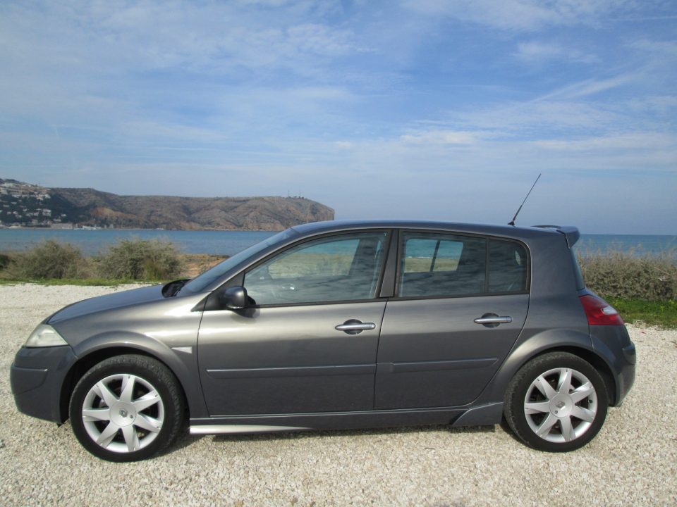 Renault Megane 1.9 DCI Automatic