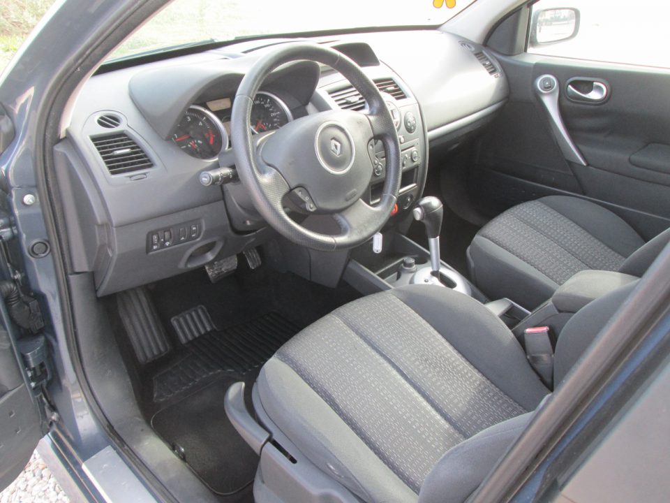 Renault Megane 1.9 DCI Automatic