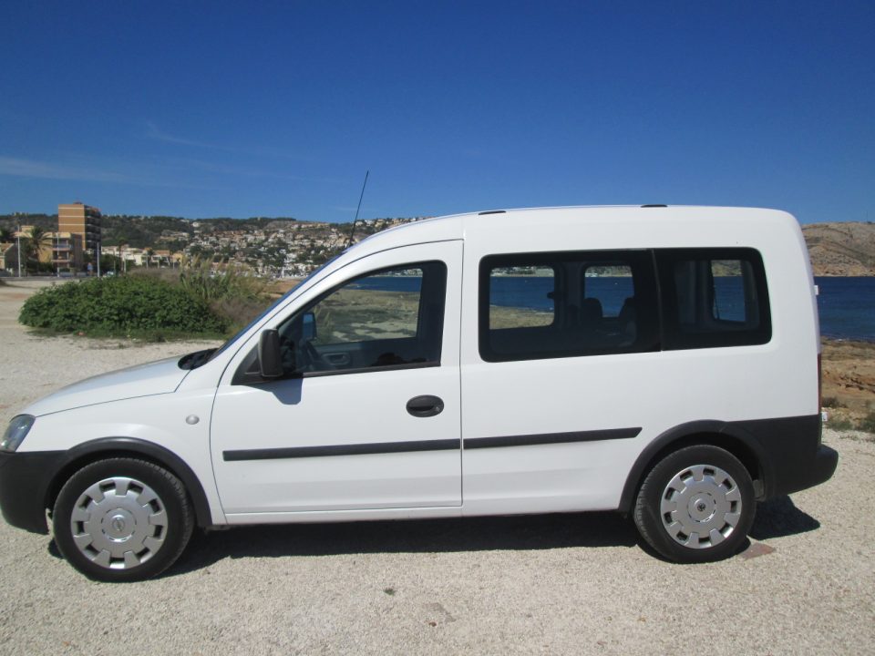 Opel Combo Tour 1.7 CDTI