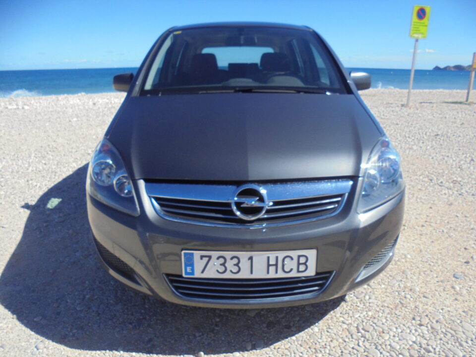 Opel Zafira 1.7 CDTI Essentia 110CV (7 Seats)